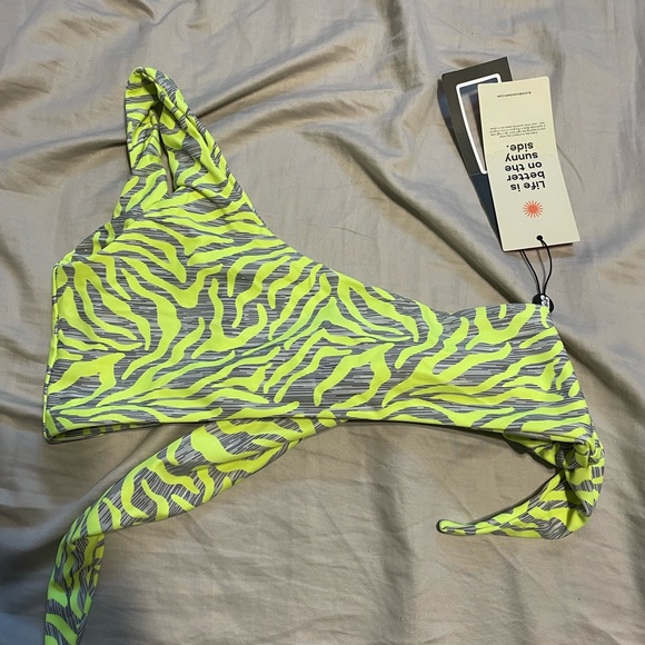 Blackbough swim bikini top - Picture 2 of 2